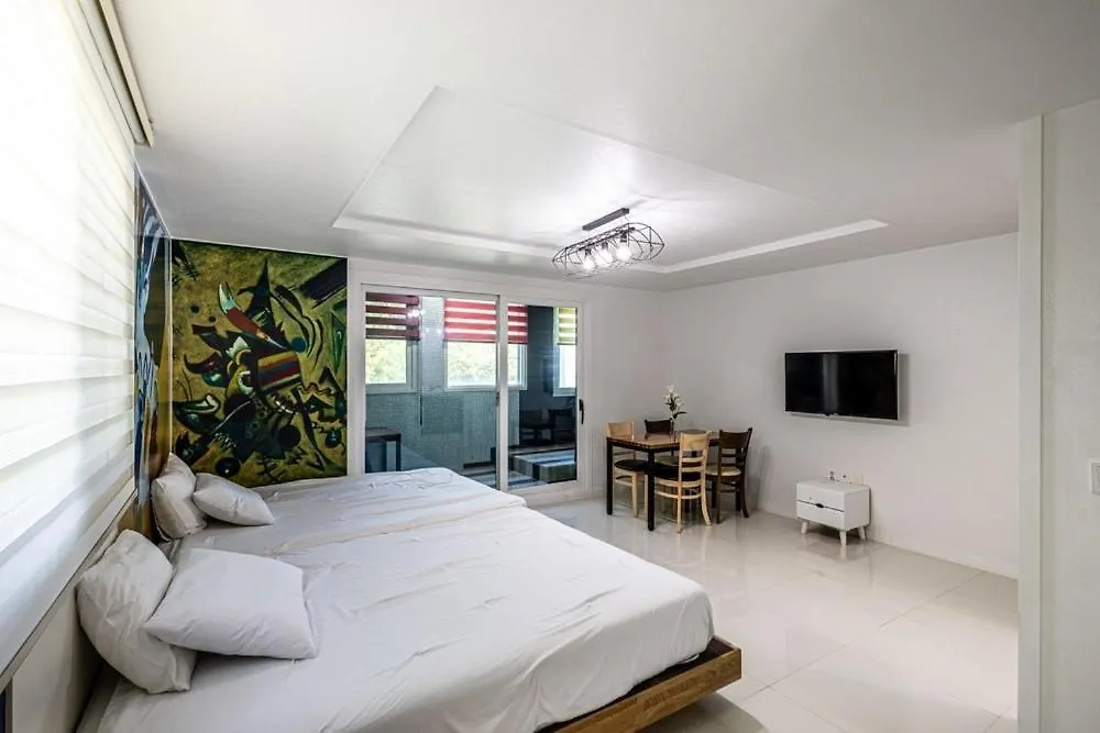 Gyeongju La Siesta Private Bbq, Disney&Netflix Guest house