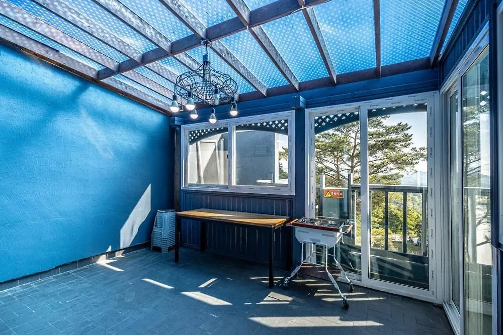 Gyeongju La Siesta Private Bbq, Disney&Netflix Guest house