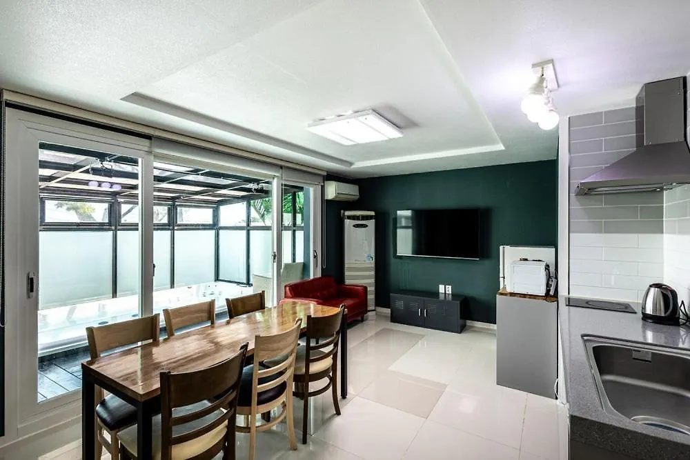 Guest house Gyeongju La Siesta Private Bbq, Disney&Netflix