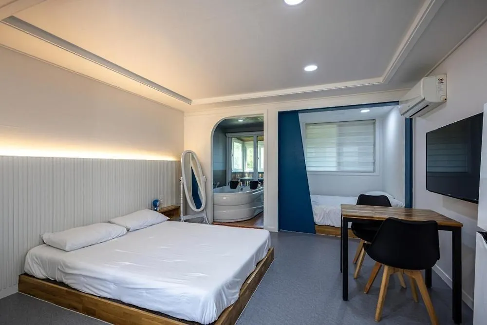 Guest house Gyeongju La Siesta Private Bbq, Disney&Netflix South Korea