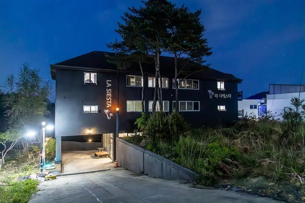 Gyeongju La Siesta Private Bbq, Disney&Netflix Guest house