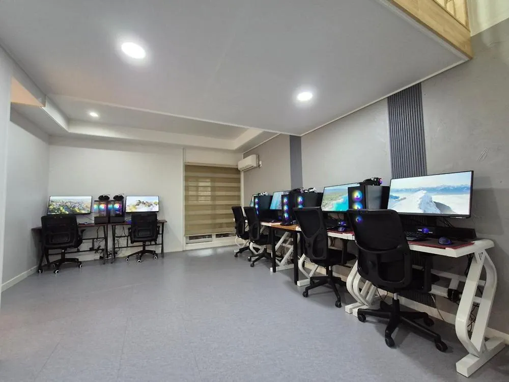 Gyeongju La Siesta Private Bbq, Disney&Netflix Guest house