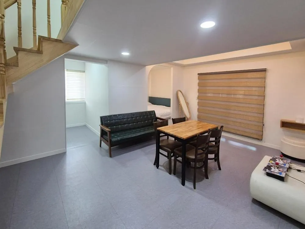 Gyeongju La Siesta Private Bbq, Disney&Netflix Guest house
